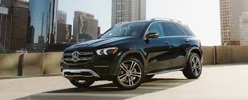 Certified Pre-Owned Cars USA 2025 – Best CPO Luxury & Electric Deals